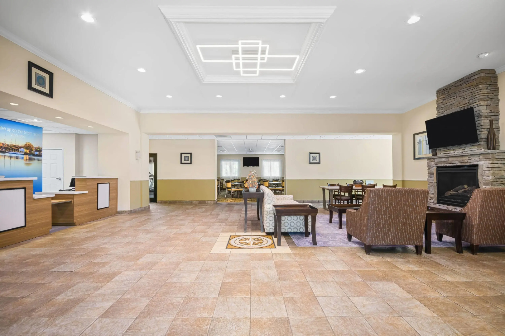 La Quinta Inn & Suites by Wyndham Stonington-Mystic Area