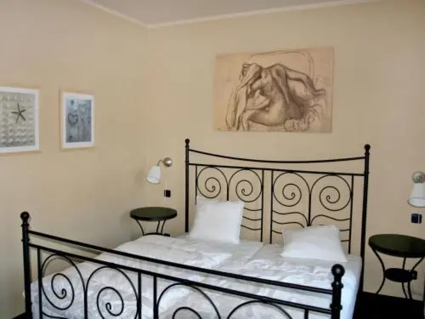 Apartment Twain