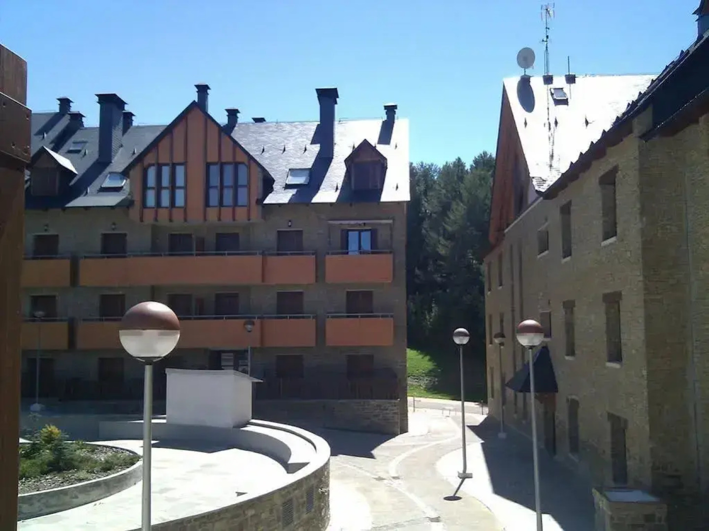 Apartamentos Argualas