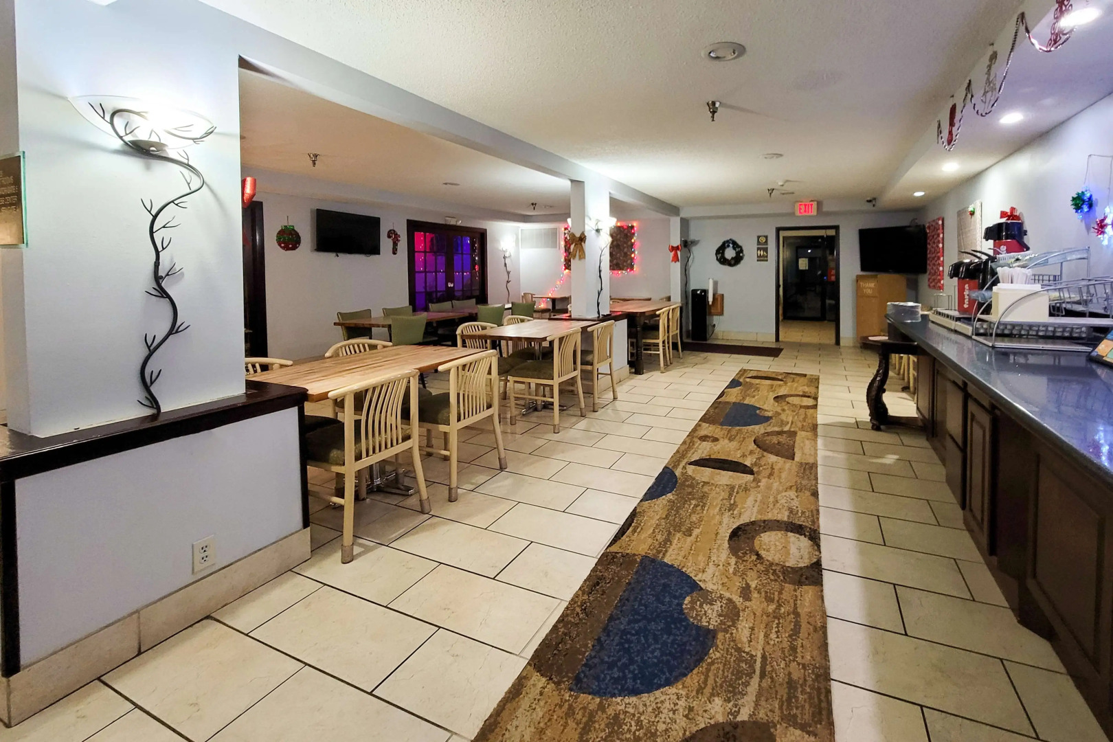 Comfort Inn & Suites Shakopee Downtown Area