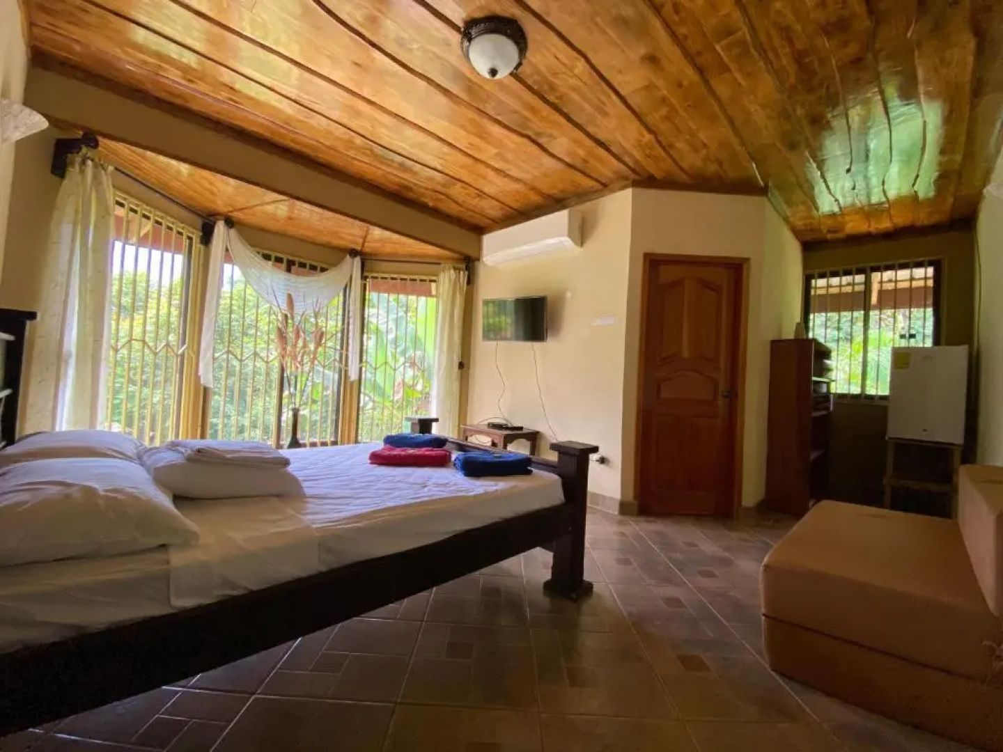 Bahía Ballena Rooms