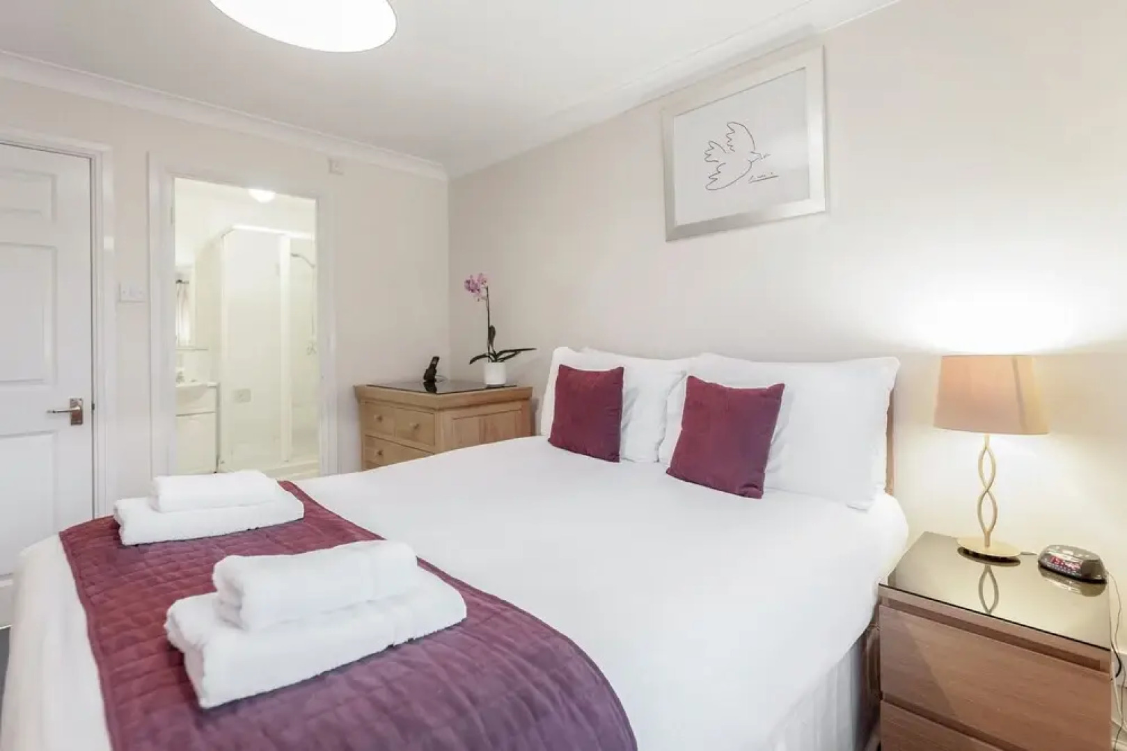 Roomspace Apartments -Sabin Gates