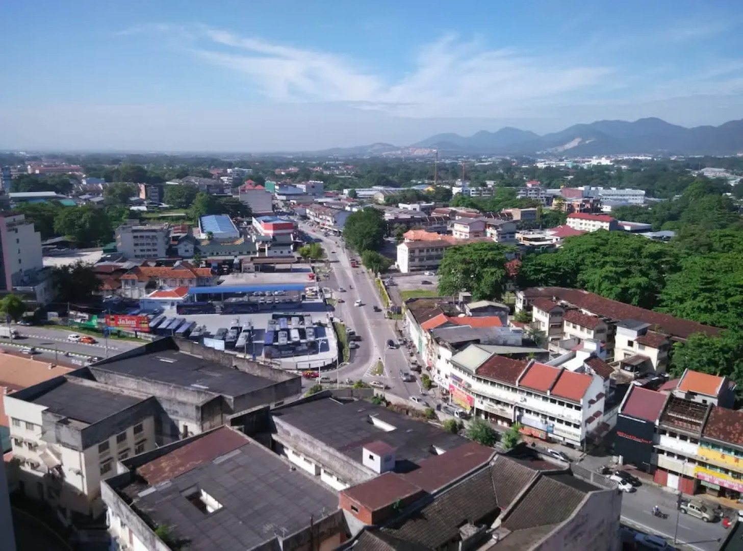 Ian's Majestic Condo