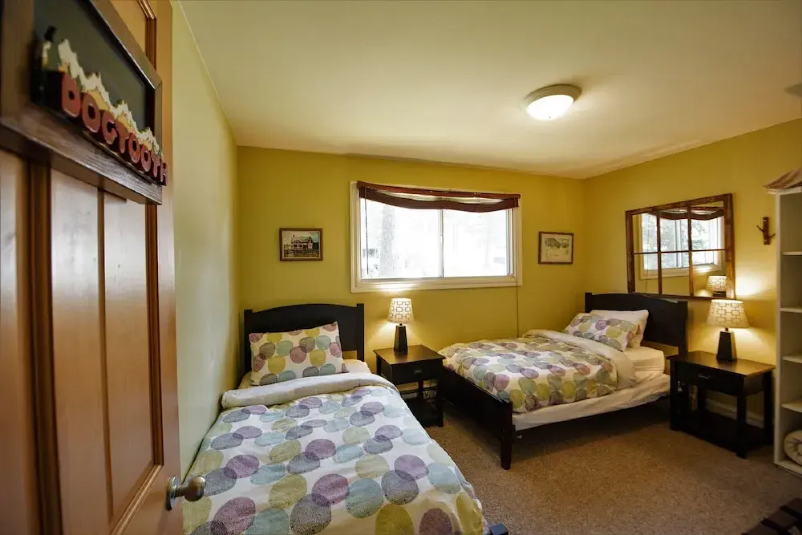 Auberge Kicking Horse Guest House
