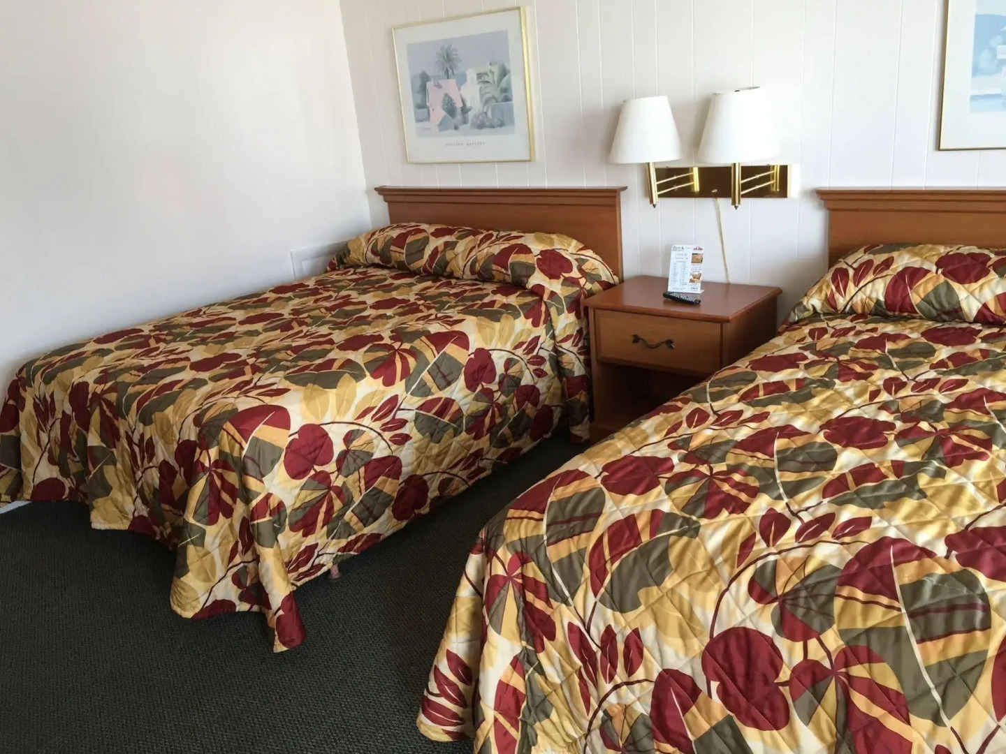 Fish Tales Boardwalk Inn