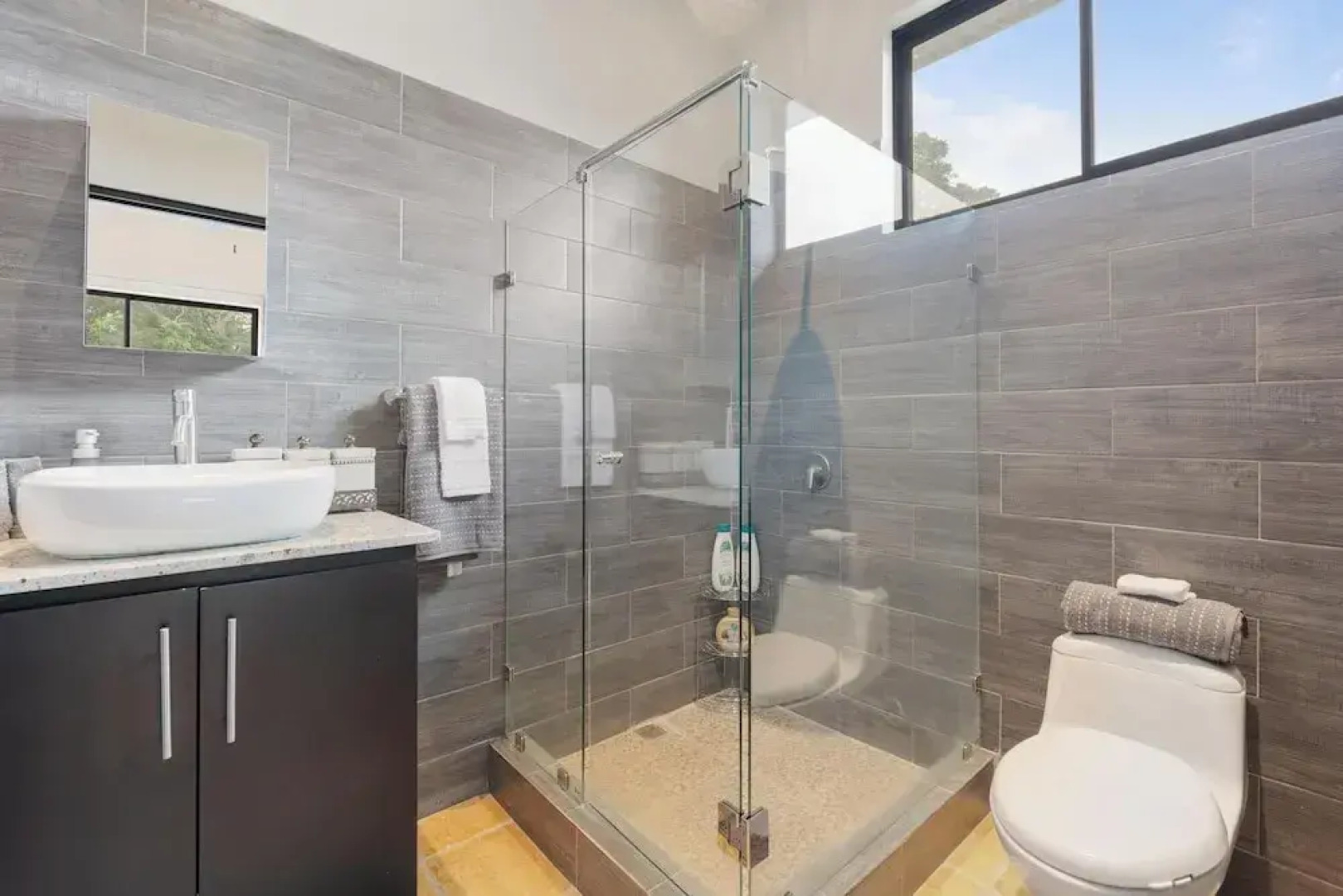 Suite 4 - Sloth Pool&Beach 3 BR Condo