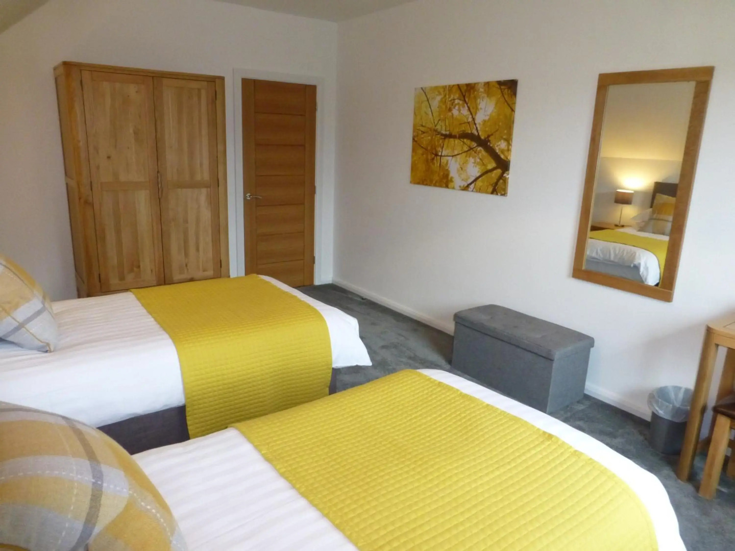 Gerycastell Luxury Holiday Apartment with Stunning Views & EV Station Point