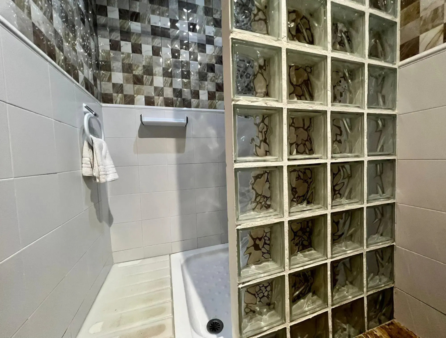 Preciosa casa con,Wifi, BBQ y terraza en Cadavedo