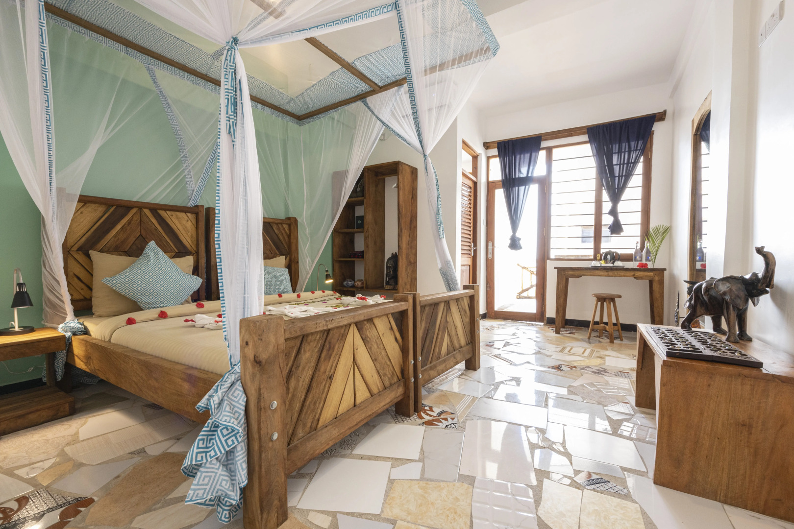 Paradise Beach Resort