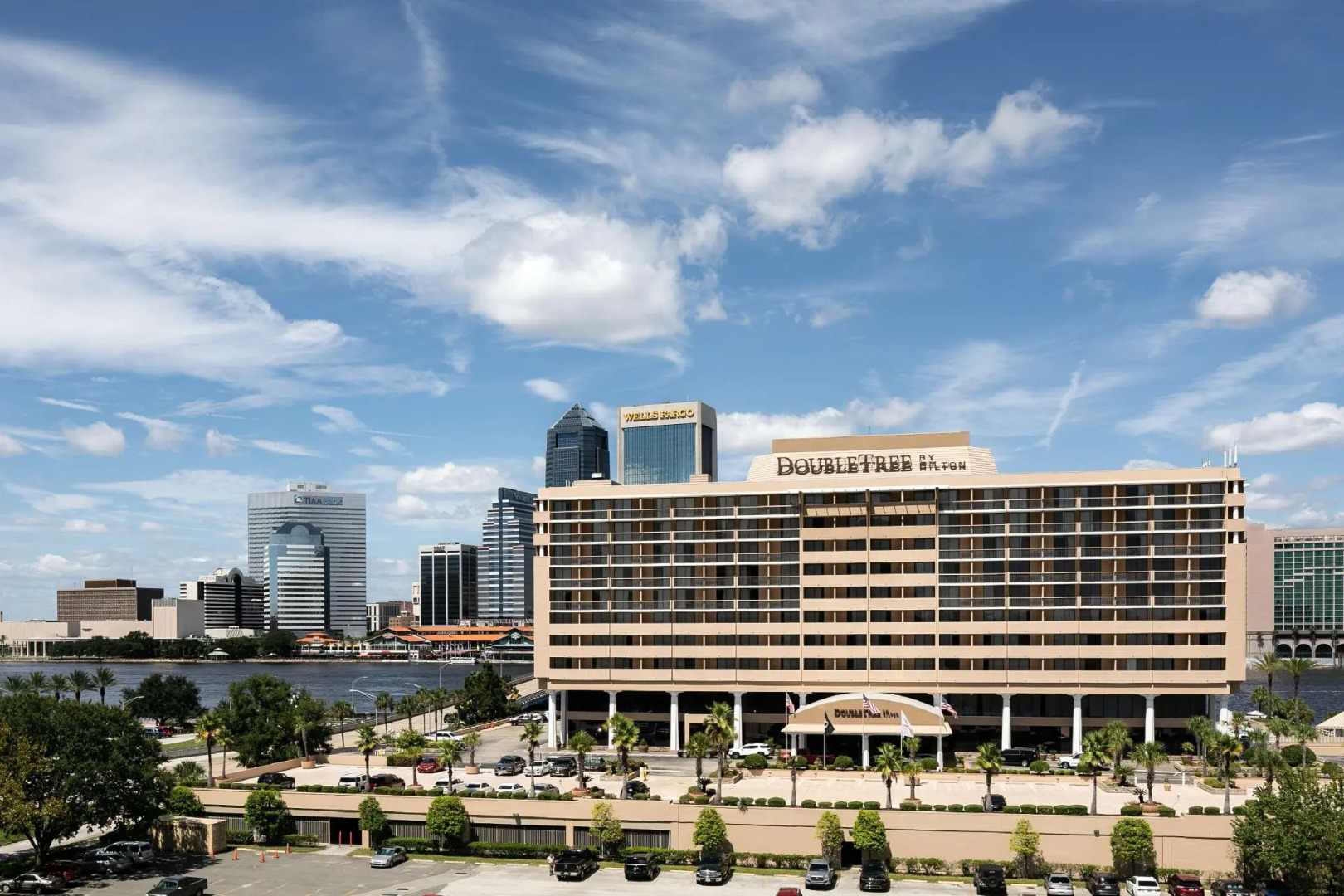 DoubleTree by Hilton Hotel Jacksonville Riverfront