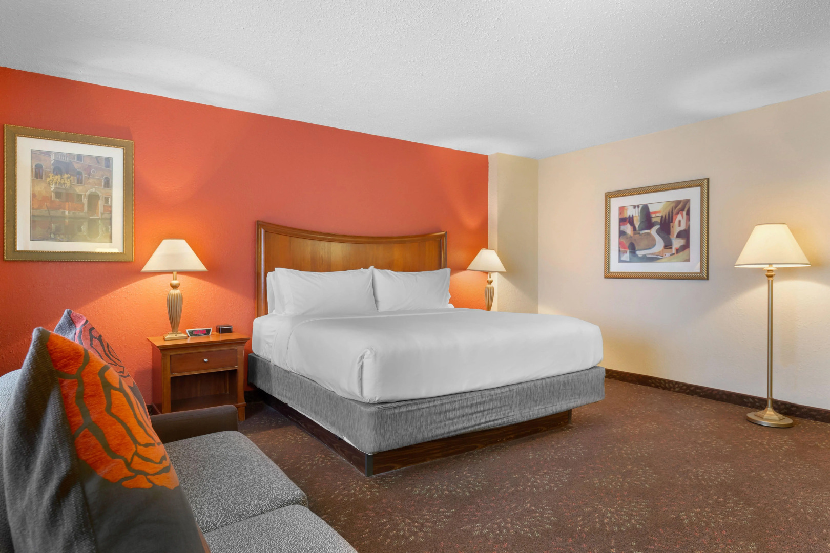 Holiday Inn Express Chicago-Downers Grove by IHG