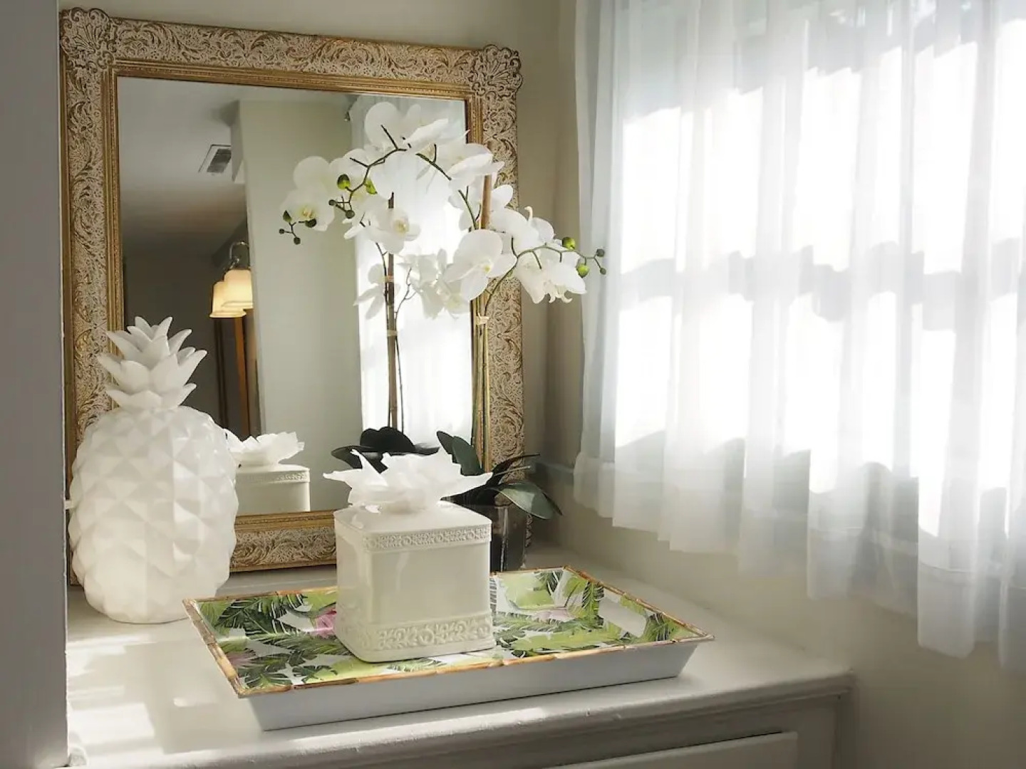 The Deacon & James Pharmacy B&B