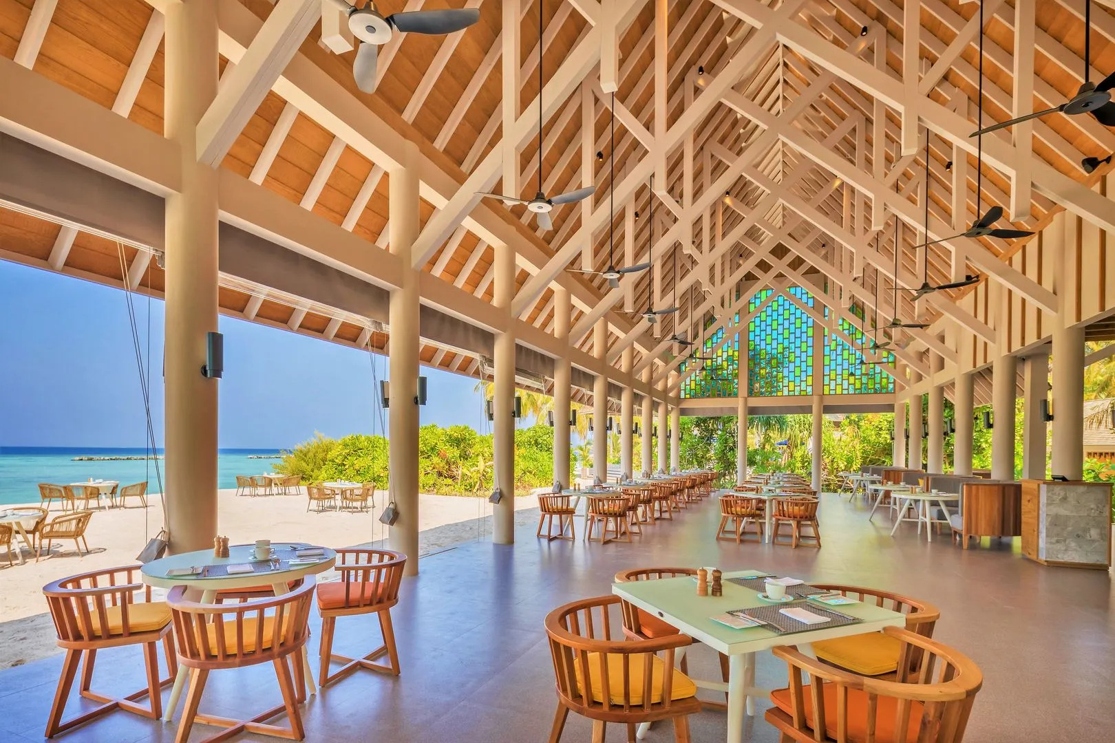 Emerald Faarufushi Resort & Spa