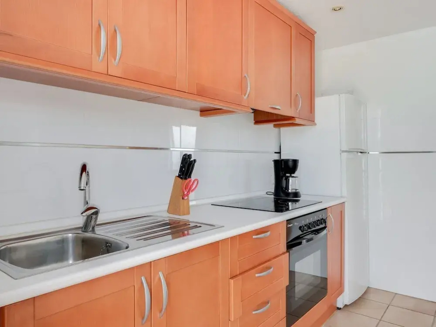 Quaint Apartment near Sea