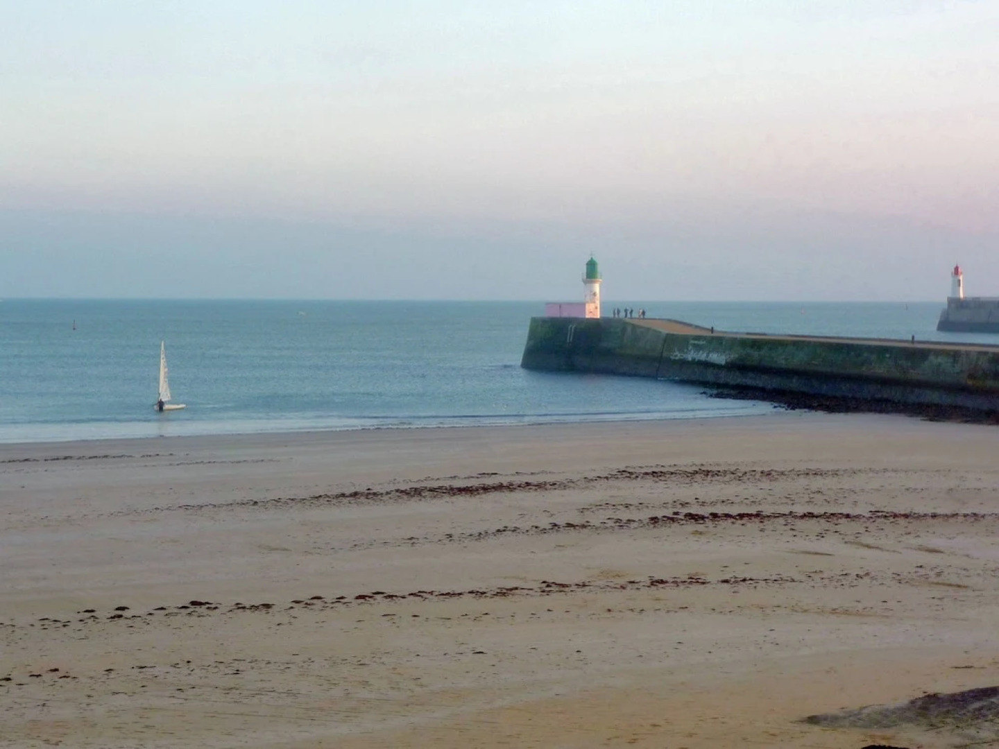 Quaint Holiday Home in Chateau-d'Olonne near Sea