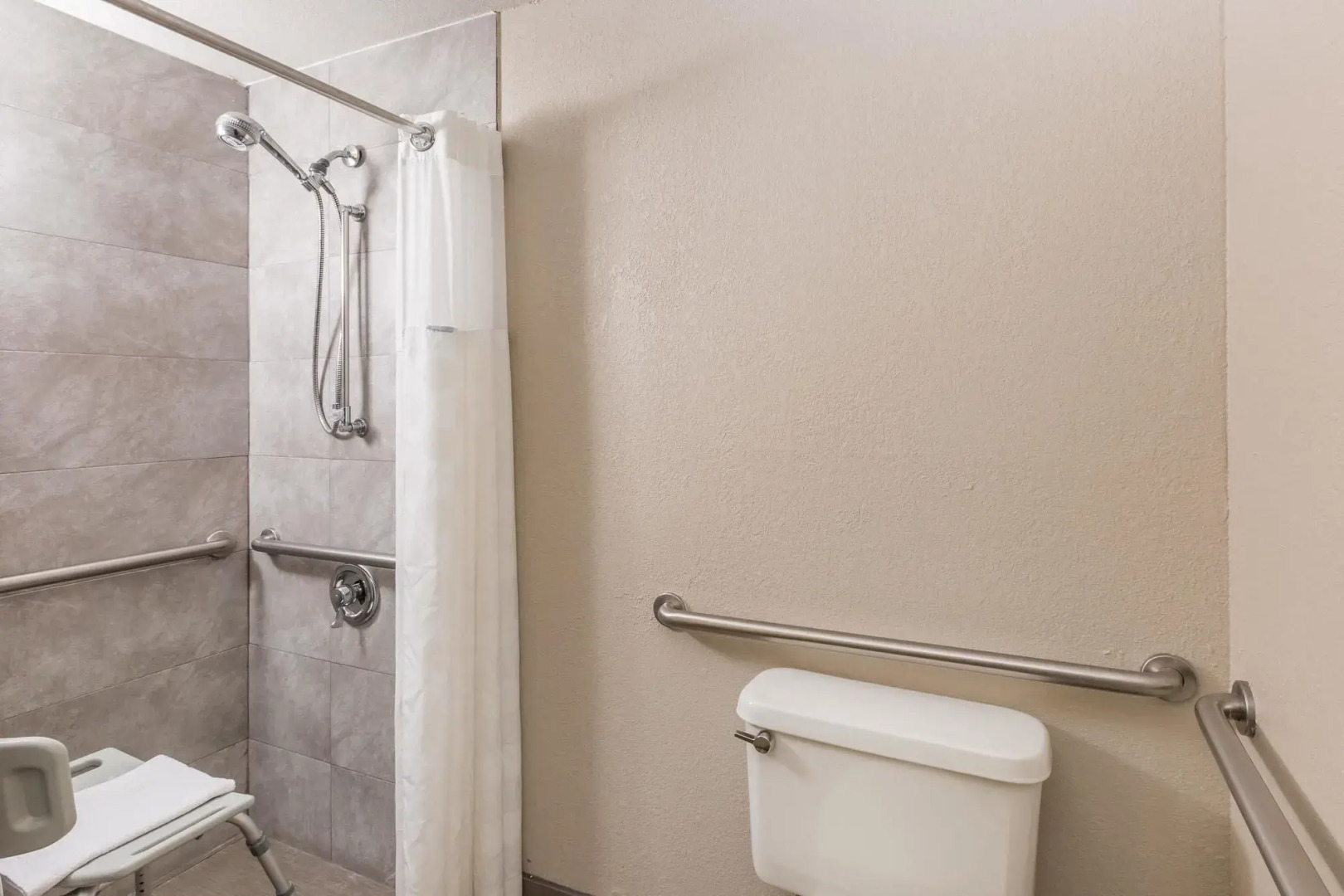 Ramada Platte City Kci Airport