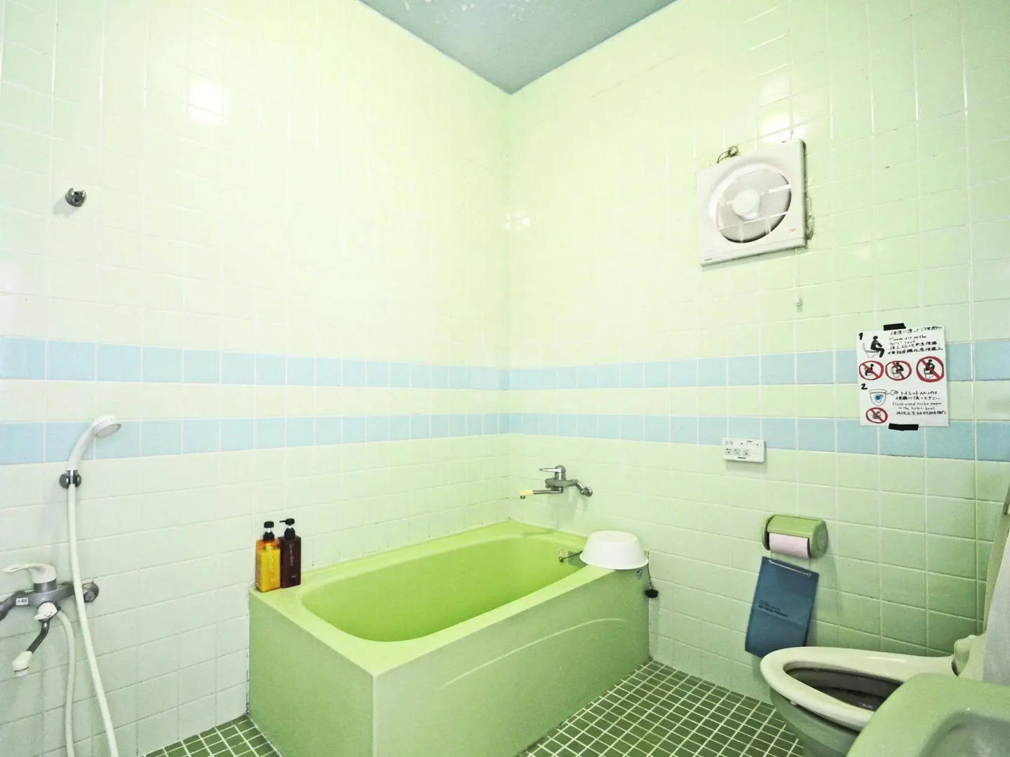 Next Tainment - Hostel