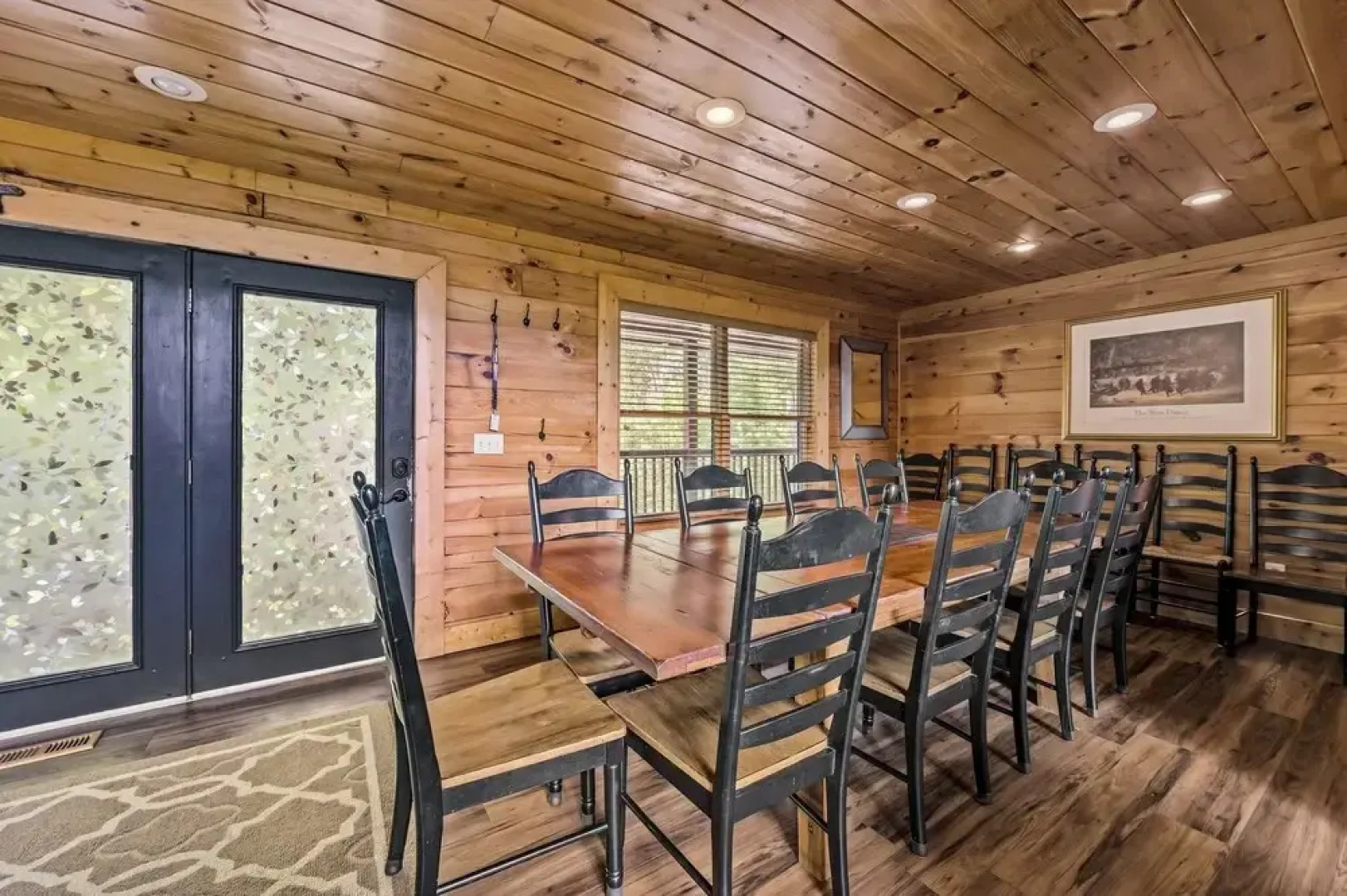 Dancing Bear Lodge 6 Bedrooms 6 Bathrooms Home