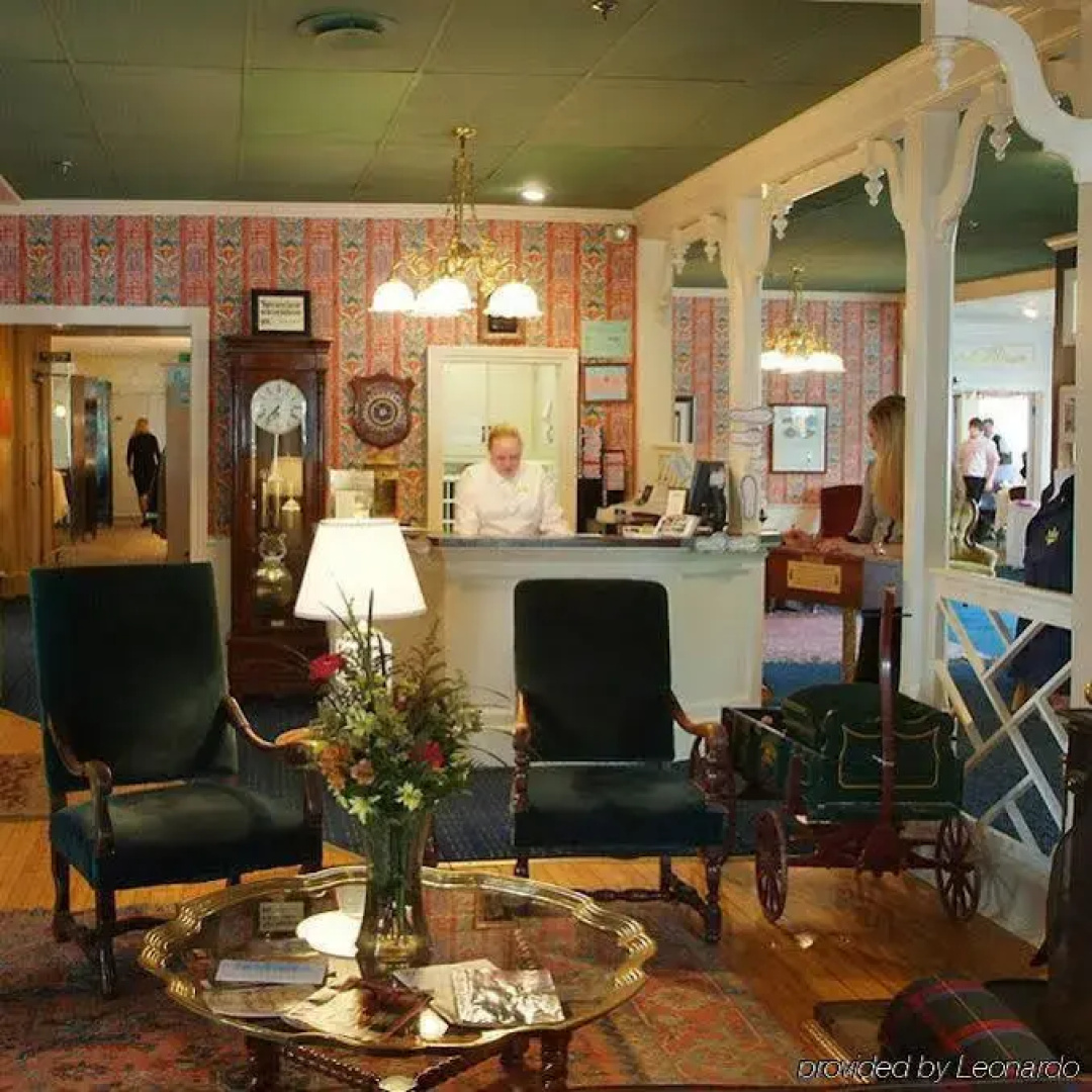 Stafford's Bay View Inn