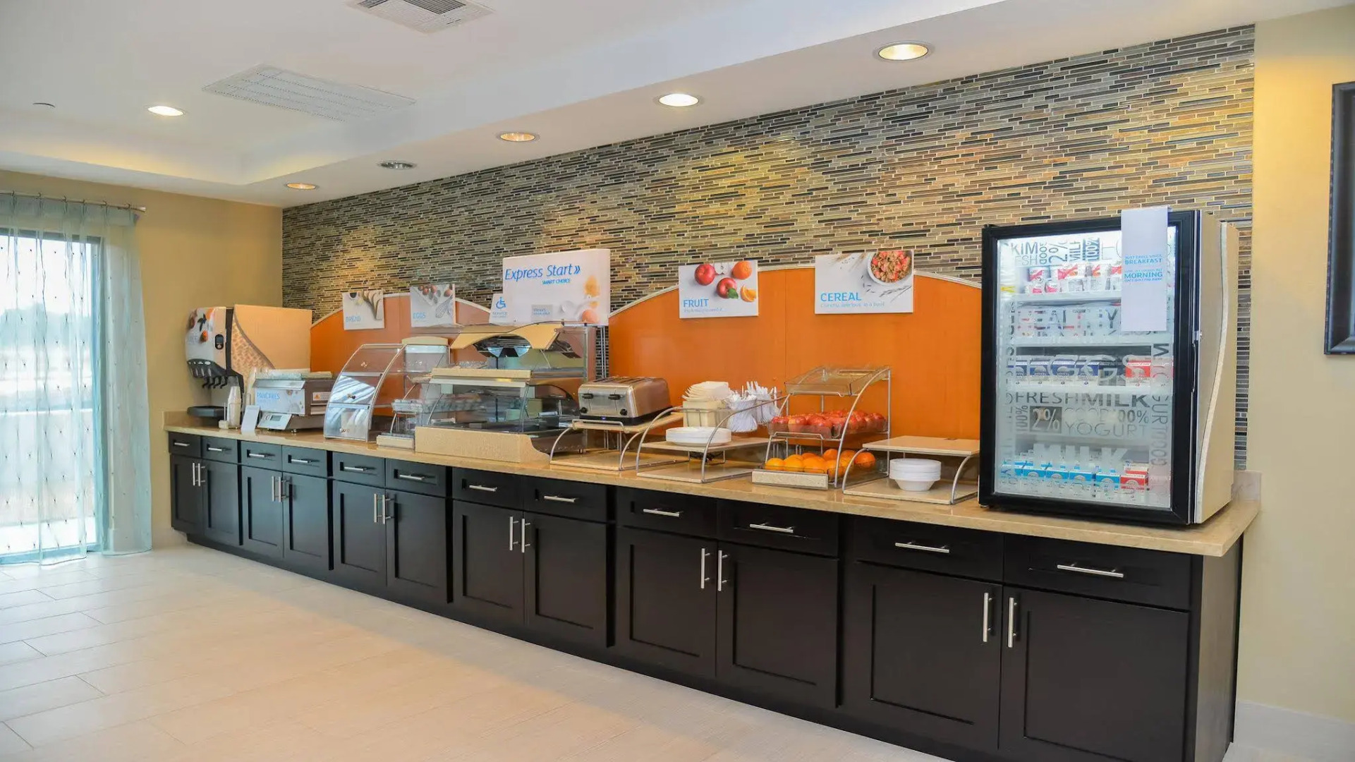 Holiday Inn Express & Suites Cuero by IHG