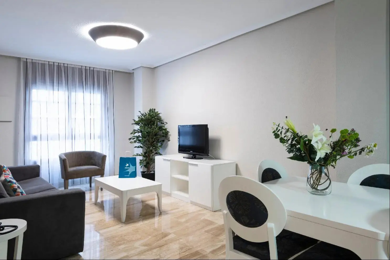 Suites Apartamentos Los Girasoles