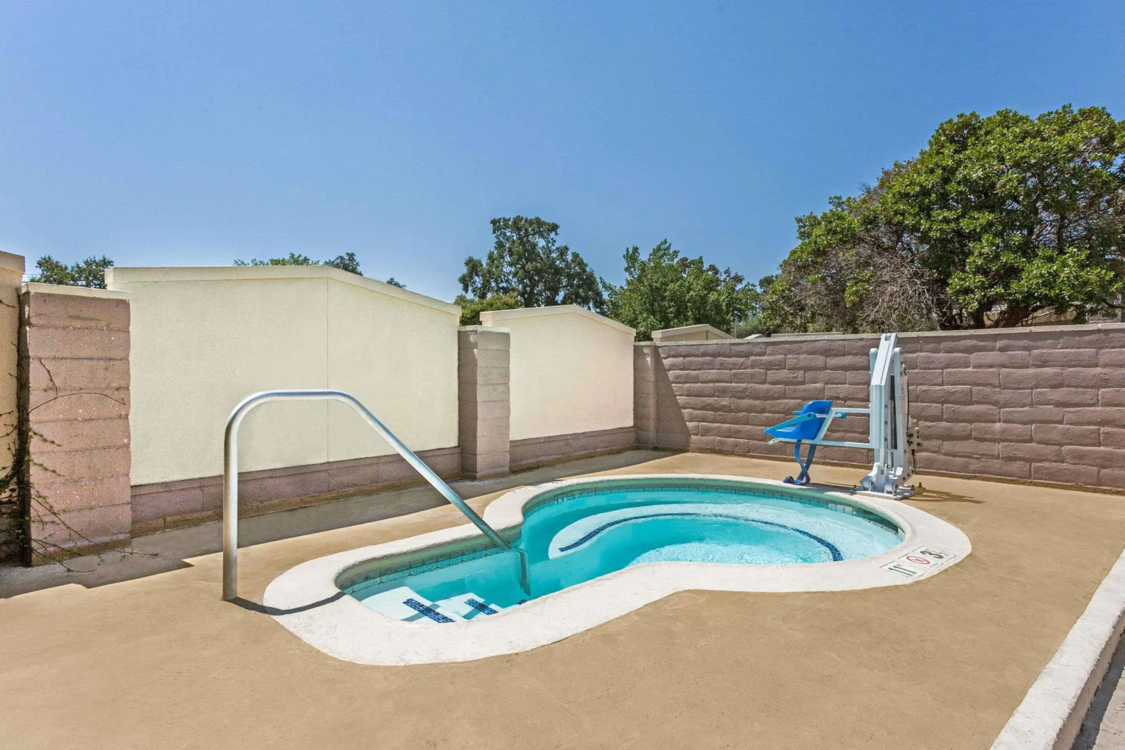 DoubleTree by Hilton Chico