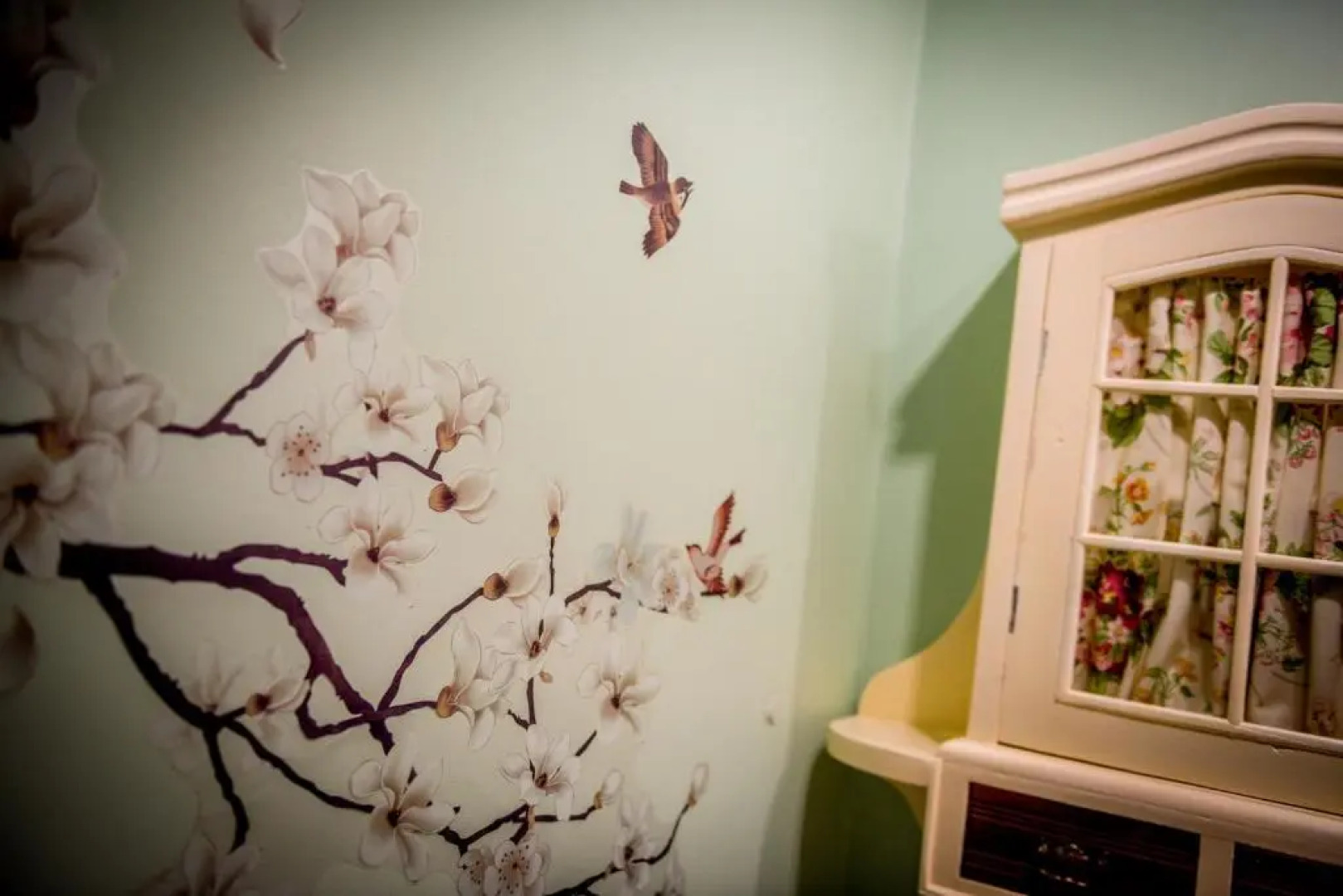 Wesley House Holidays - Choice of 2 Quirky Cottages in 4 private acres