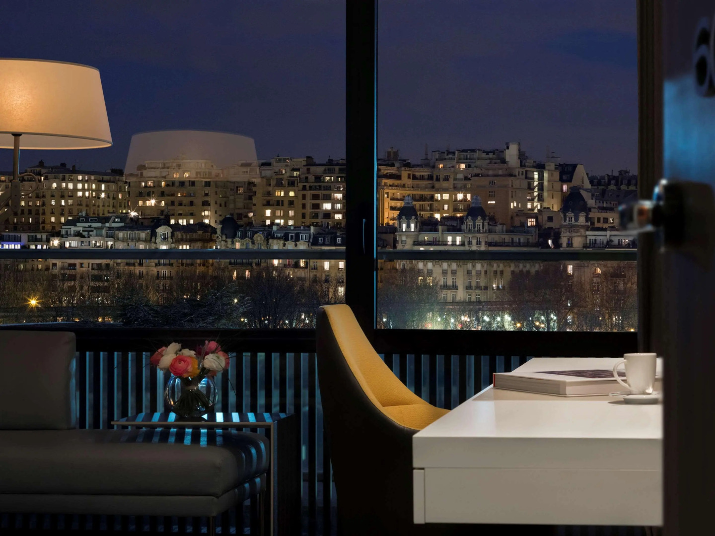 Отель Pullman Paris Tour Eiffel