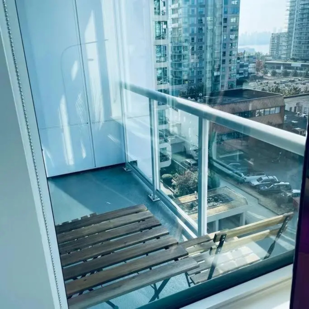 360º Rooftop Patio Views. Your-Home-Away-From-Home
