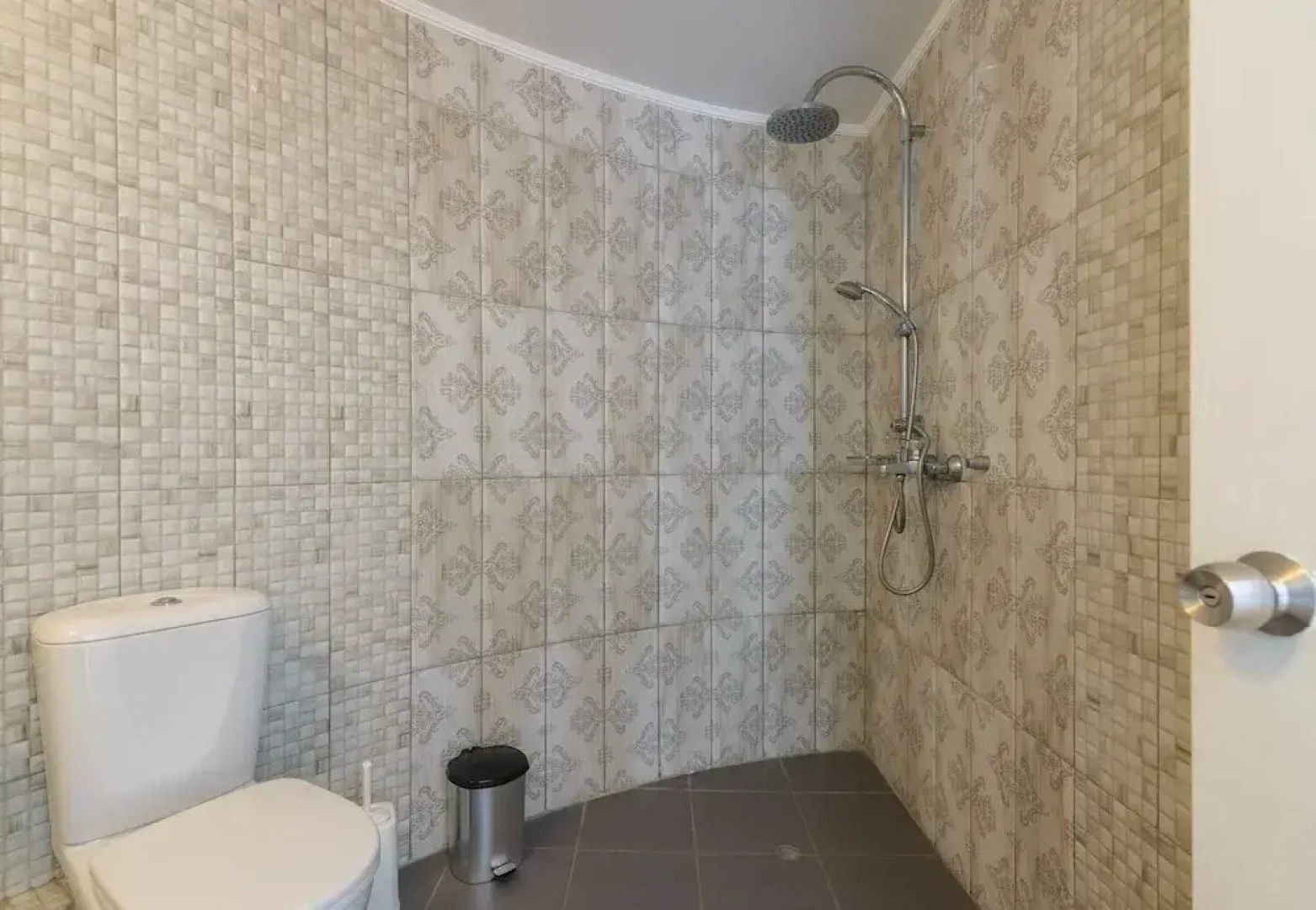 Armonia Seaside Villas