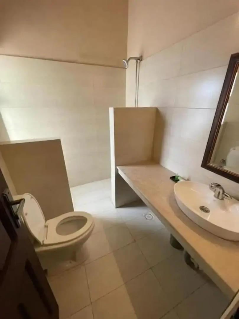 Shelton Hotel Mardan