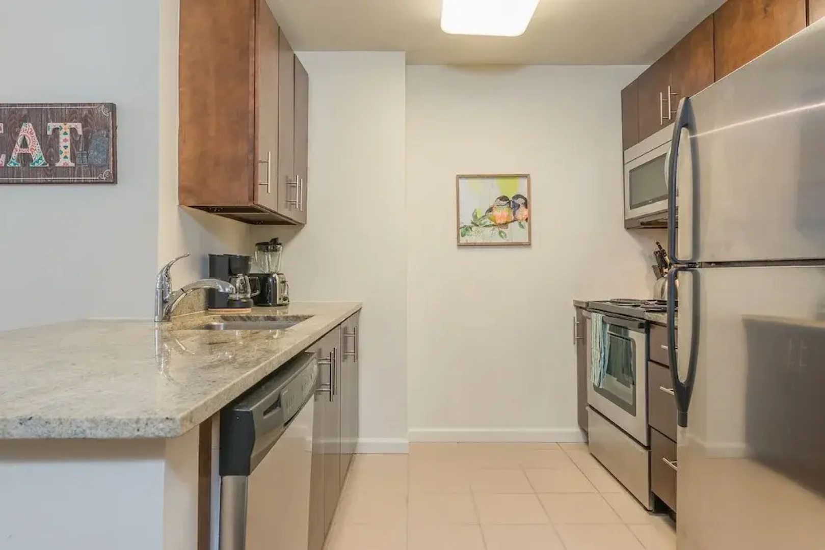 Home Away Luxury Apartments at Washington