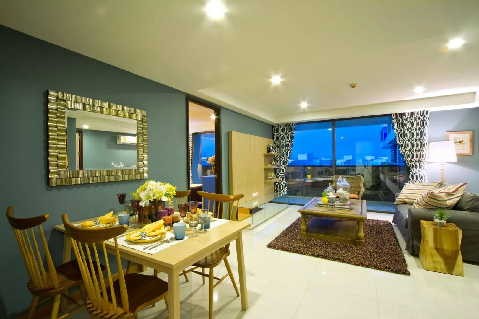Rocco Hua Hin Beach Seaview