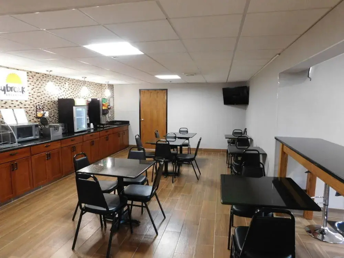 Days Inn by Wyndham Mounds View Twin Cities North