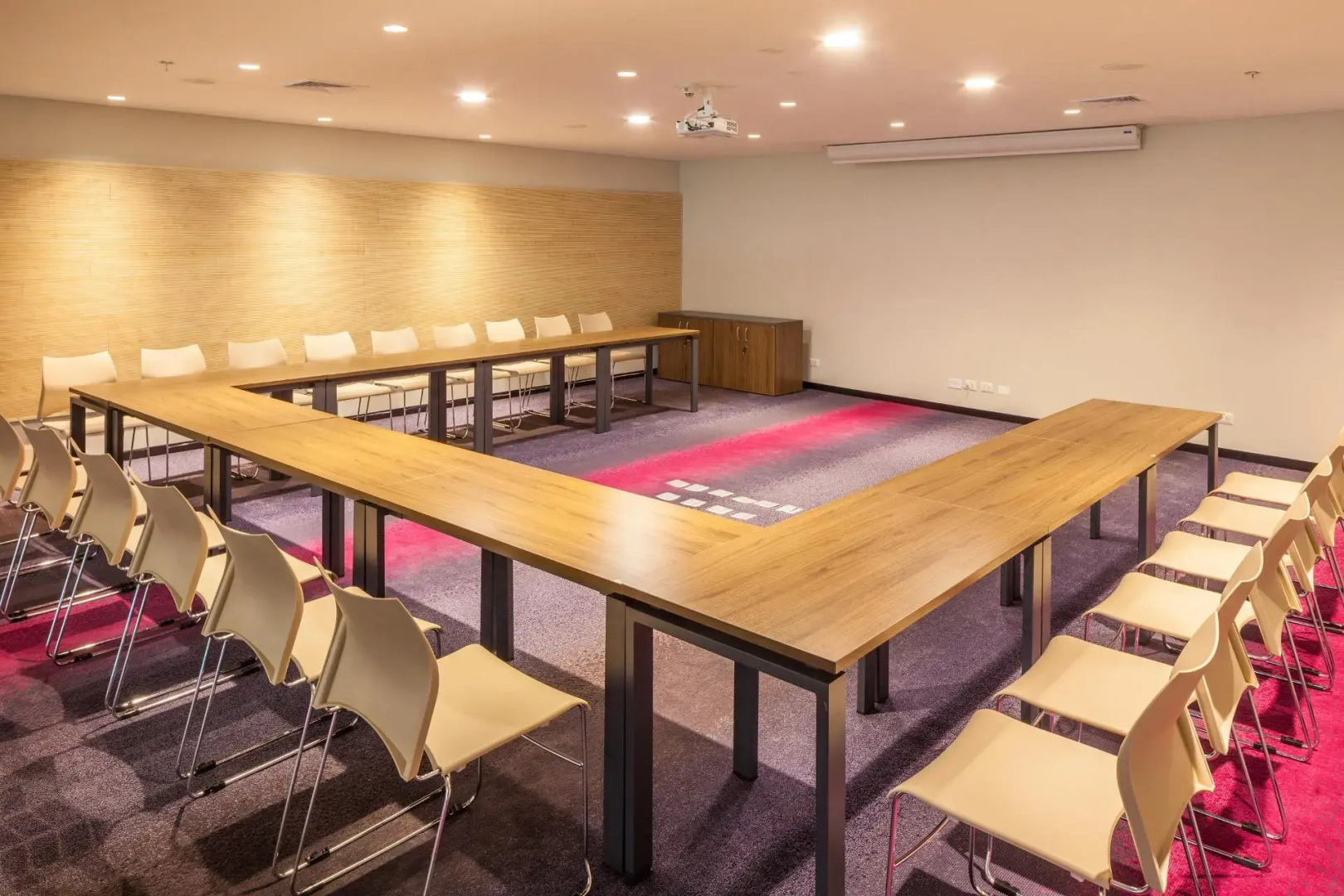 Radisson Hotel Santa Cruz