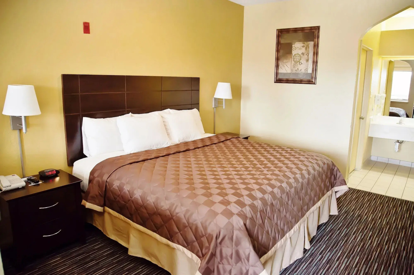 Winchester Inn & Suites Humble/IAH/North Houston