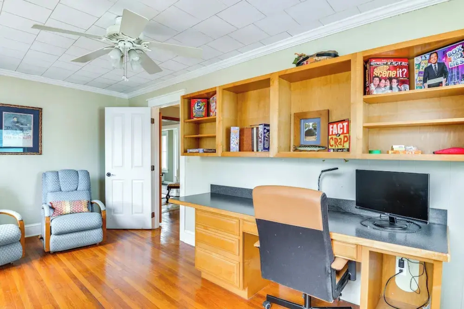 3 Blocks to Lake Ontario: Getaway in Cape Vincent!