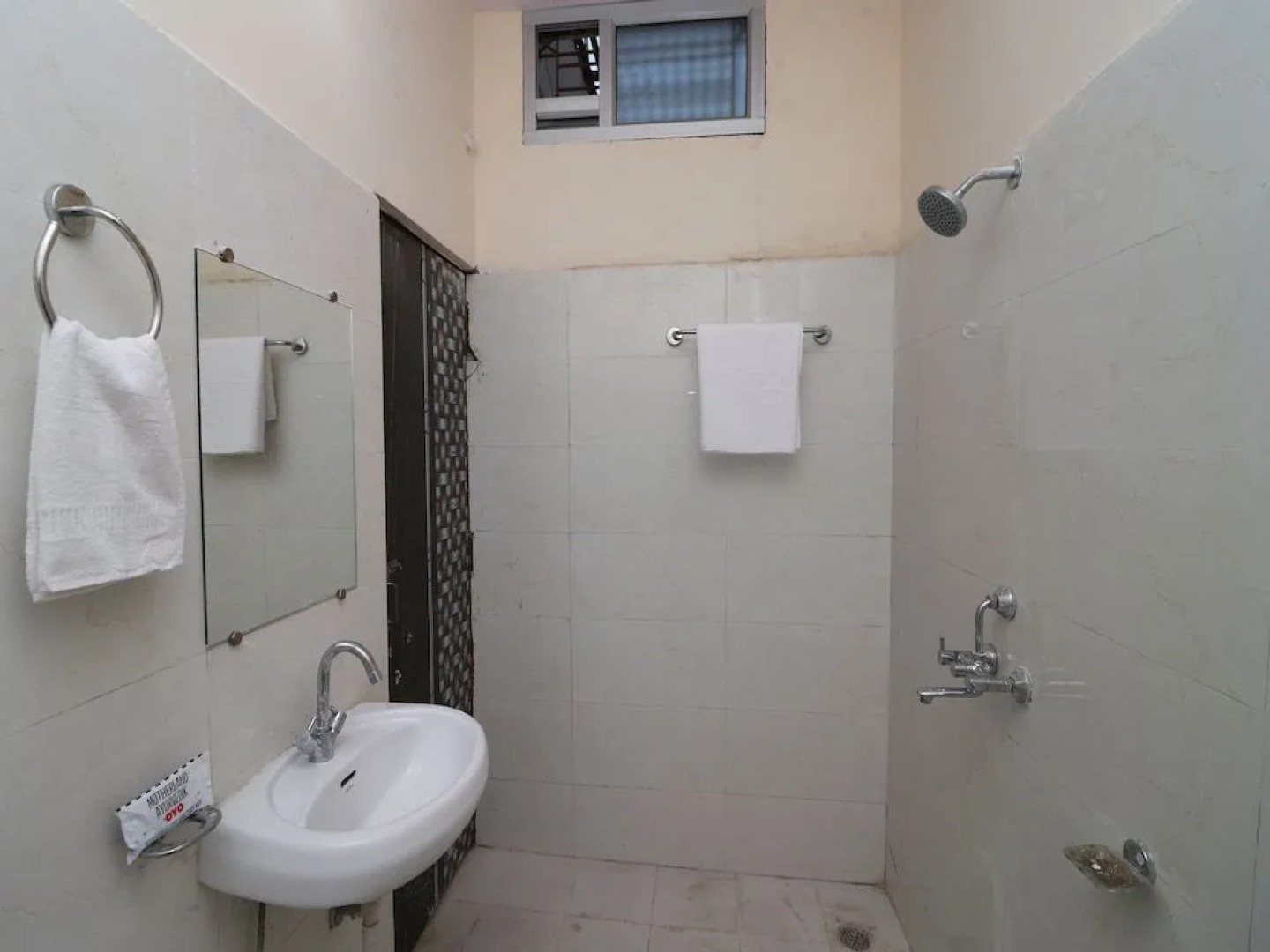 OYO 27941 Sangam Darshan