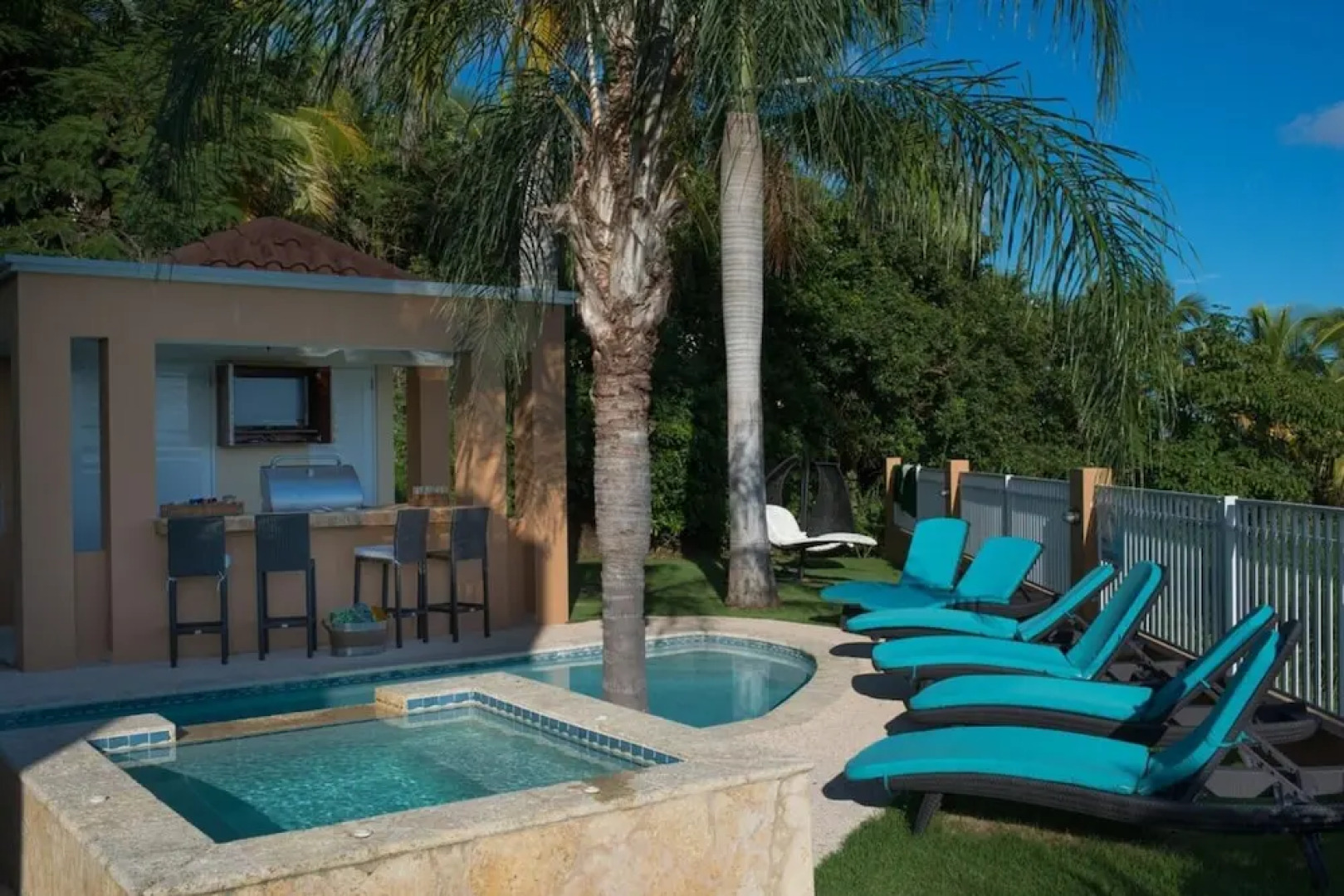 Luxury Home Spectacular Ocean Views Sensational Decor w Generator Sc53