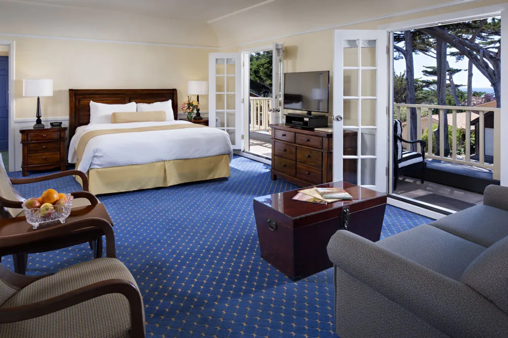 The Colonial Terrace