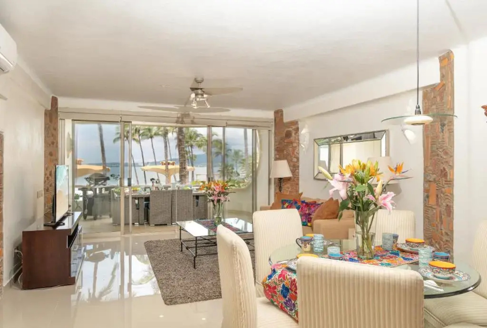 Ocean Front Condo with Pool Sleeps 7 Adults-Quinta del Mar 203