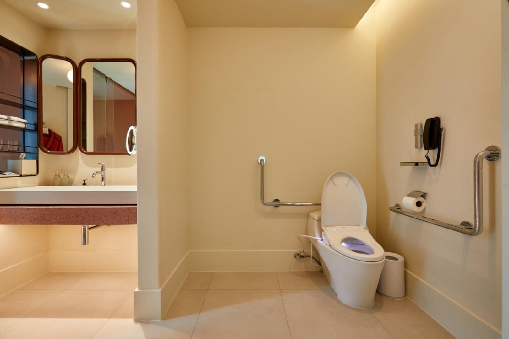 The Standard, Bangkok Mahanakhon