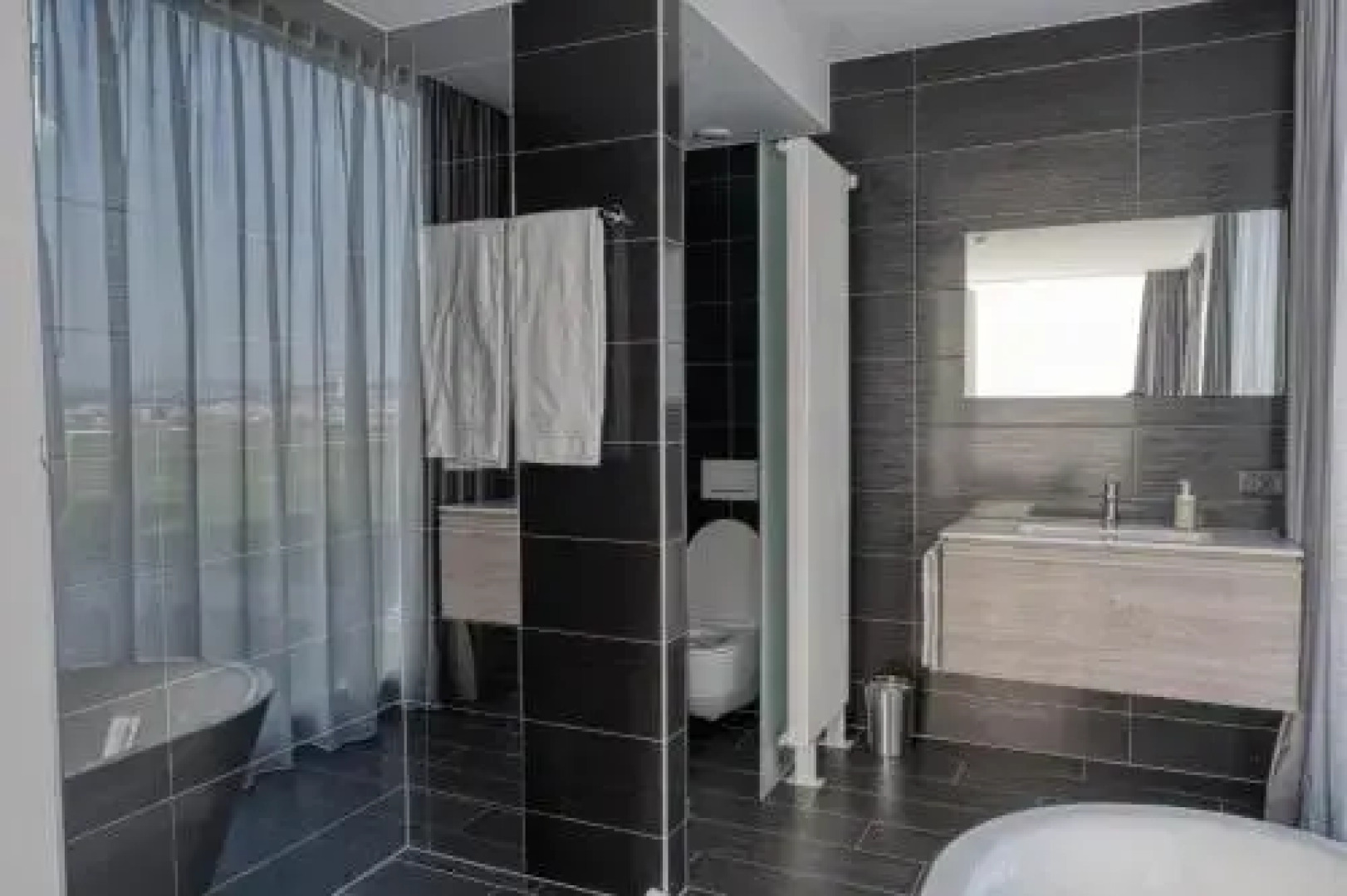 IIP Apartments - Self Check In