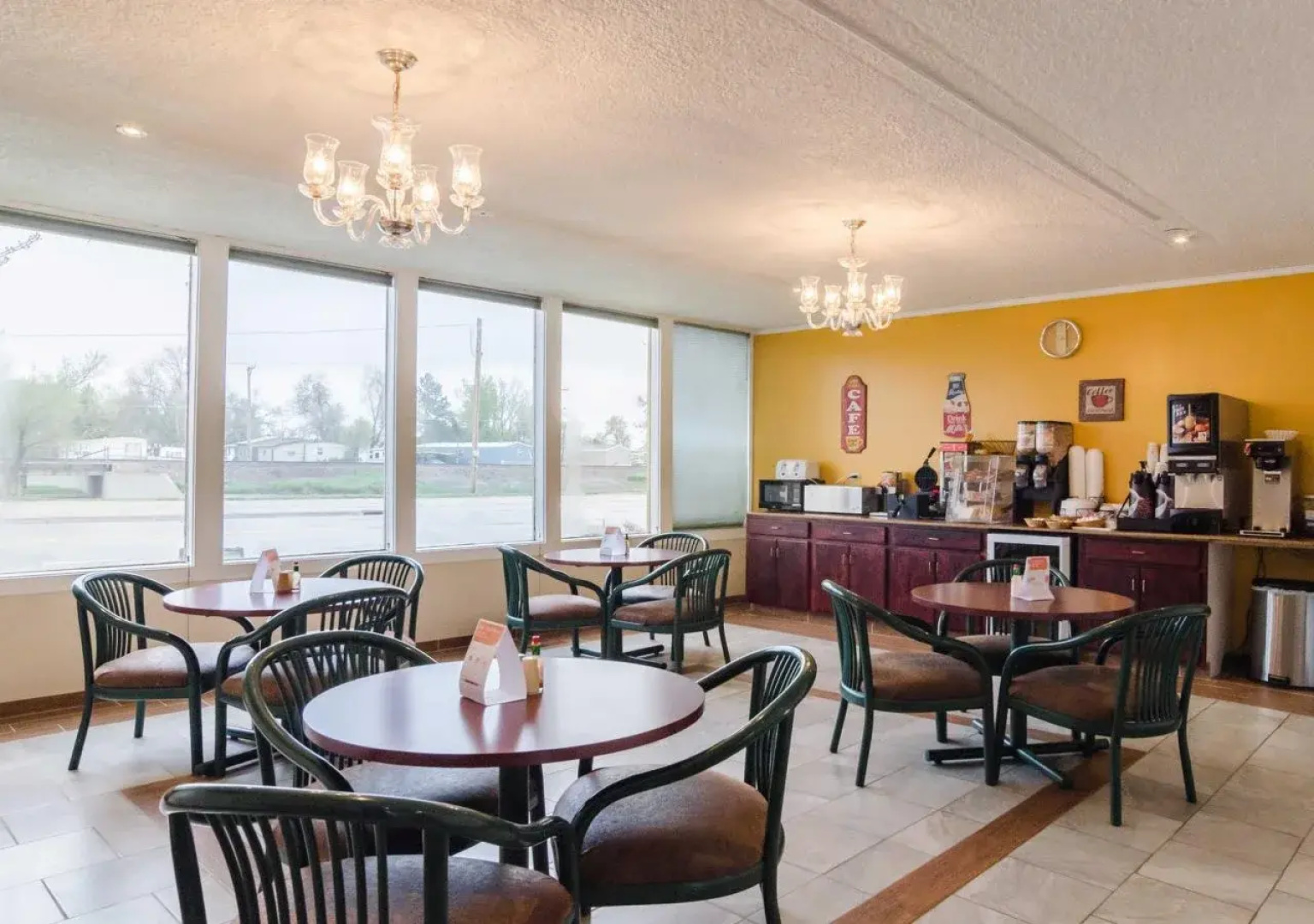 Alamo Inn & Suites