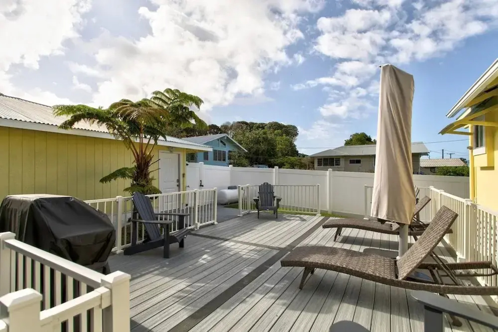 Makani Ea Home 2 Bedroom Home by RedAwning