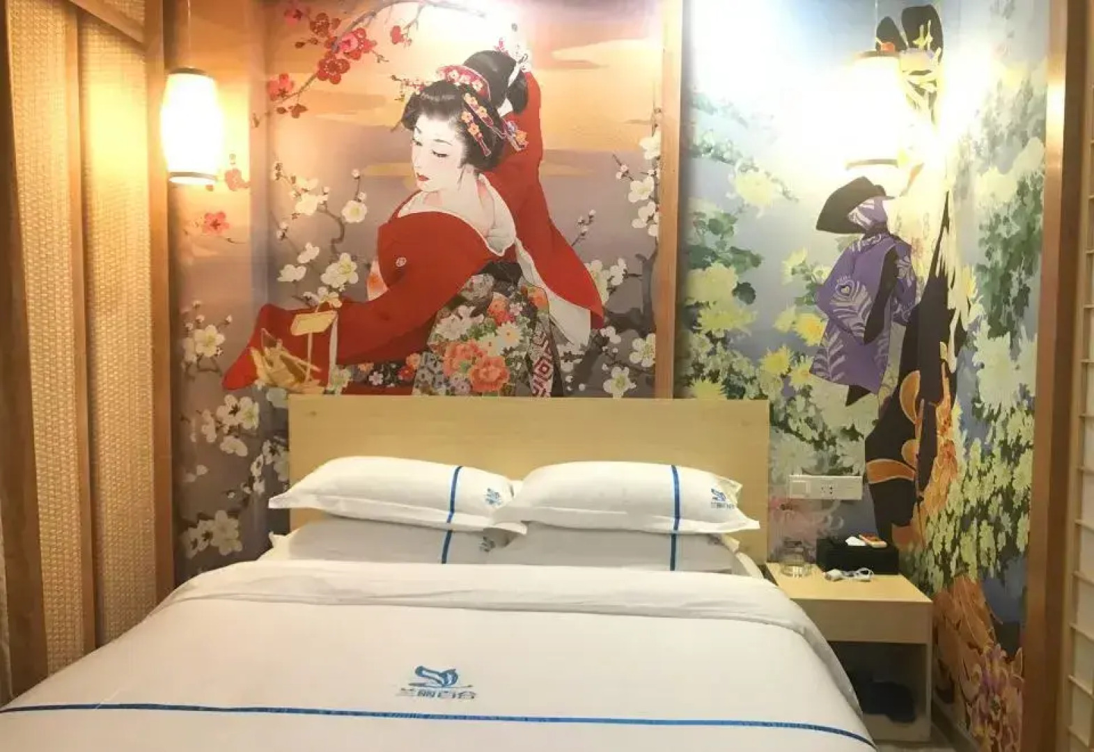 Baihe Hotel (Yangxi West Lake Branch)