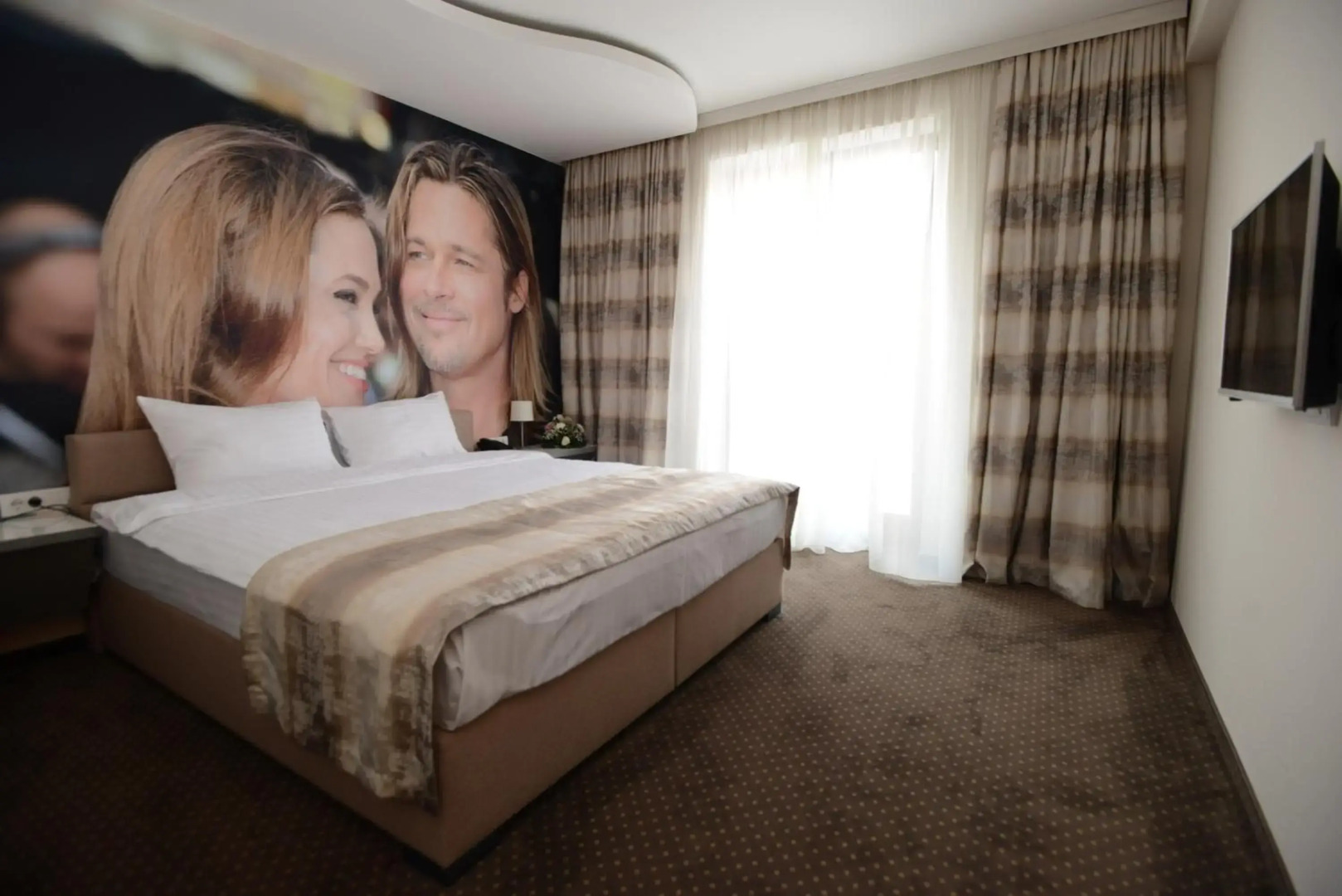 Отель Hollywoodland Wellness & Aquapark