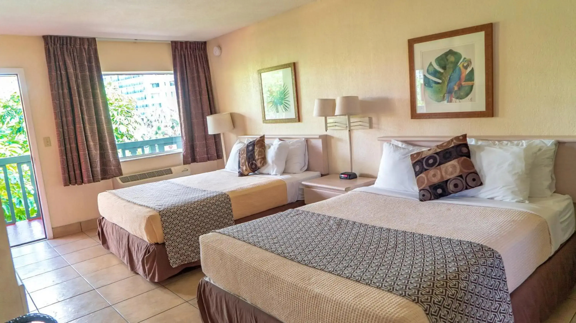 Fort Lauderdale Beach Resort Hotel & Suites