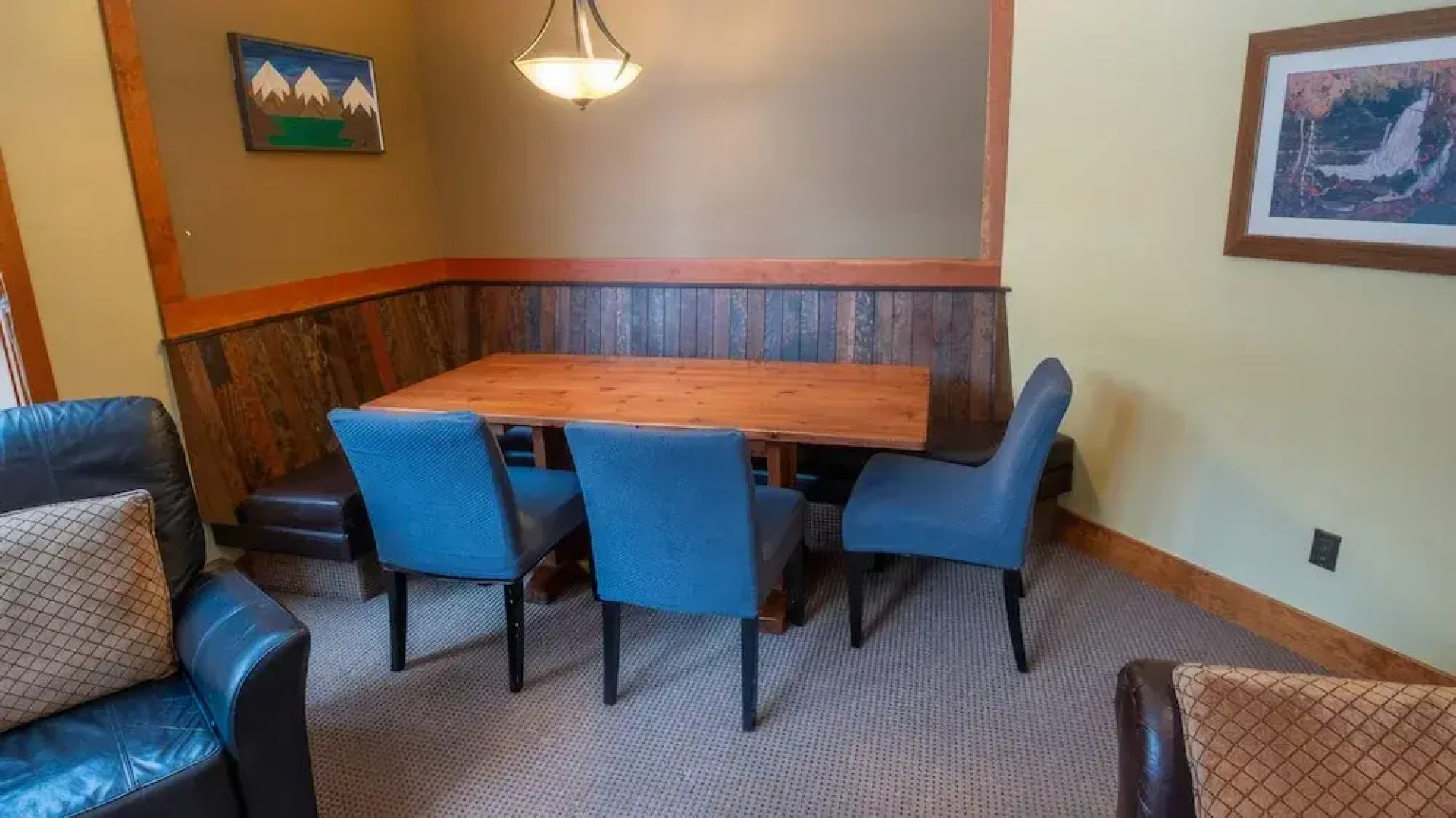 Timberline Lodges by Fernie Lodging Co