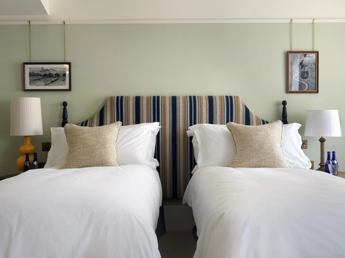 University Arms, Autograph Collection